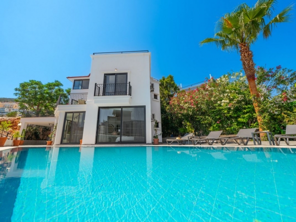 3 bedroom fully renovated villa for sale Kalkan